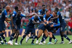 华体会体育-包含里昂战平阿森纳，格列兹曼乌龙送礼法甲的词条