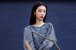 华体会下载-孤星闪耀，2026世界杯关键战，波兰力克罗马尼亚，凯恩用一己之力改写命运