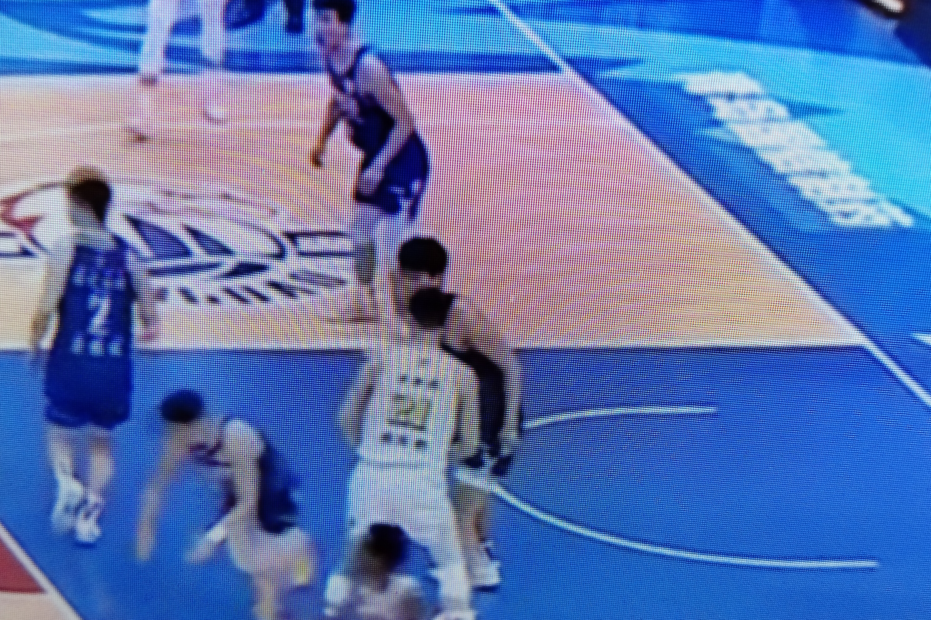 华体会-一触即发,选手们在赛场上寻找突破口的简单介绍 第2张 华体会-一触即发,选手们在赛场上寻找突破口的简单介绍 第2张